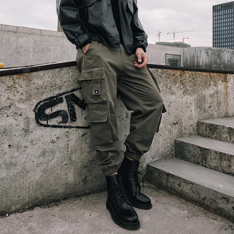 CH Classic Cargo Pants