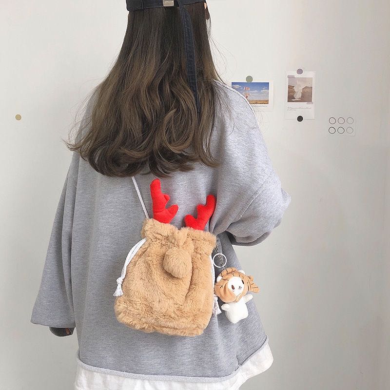 CH Sherpa Reindeer Bucket Bag